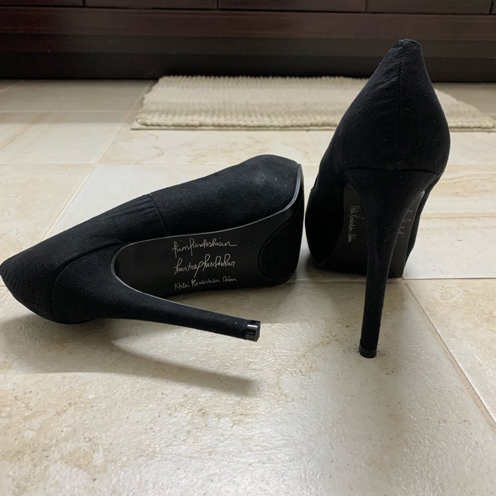 Kardashian Kollection Suede Black Pumps Size 8 - Picture 2 of 3